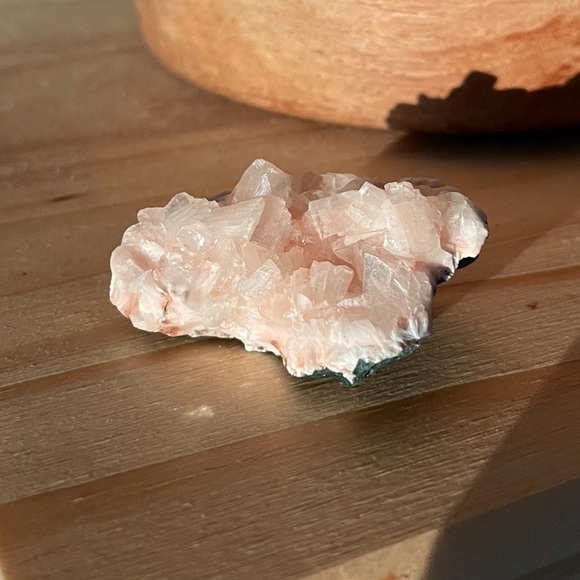 🌸 Pink Heulandite Crystal - Picture 6 of 12